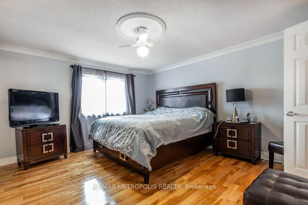 Photo 24 of 269 Burnett Avenue, Cambridge, Sheldon-Conestoga — HOMEH