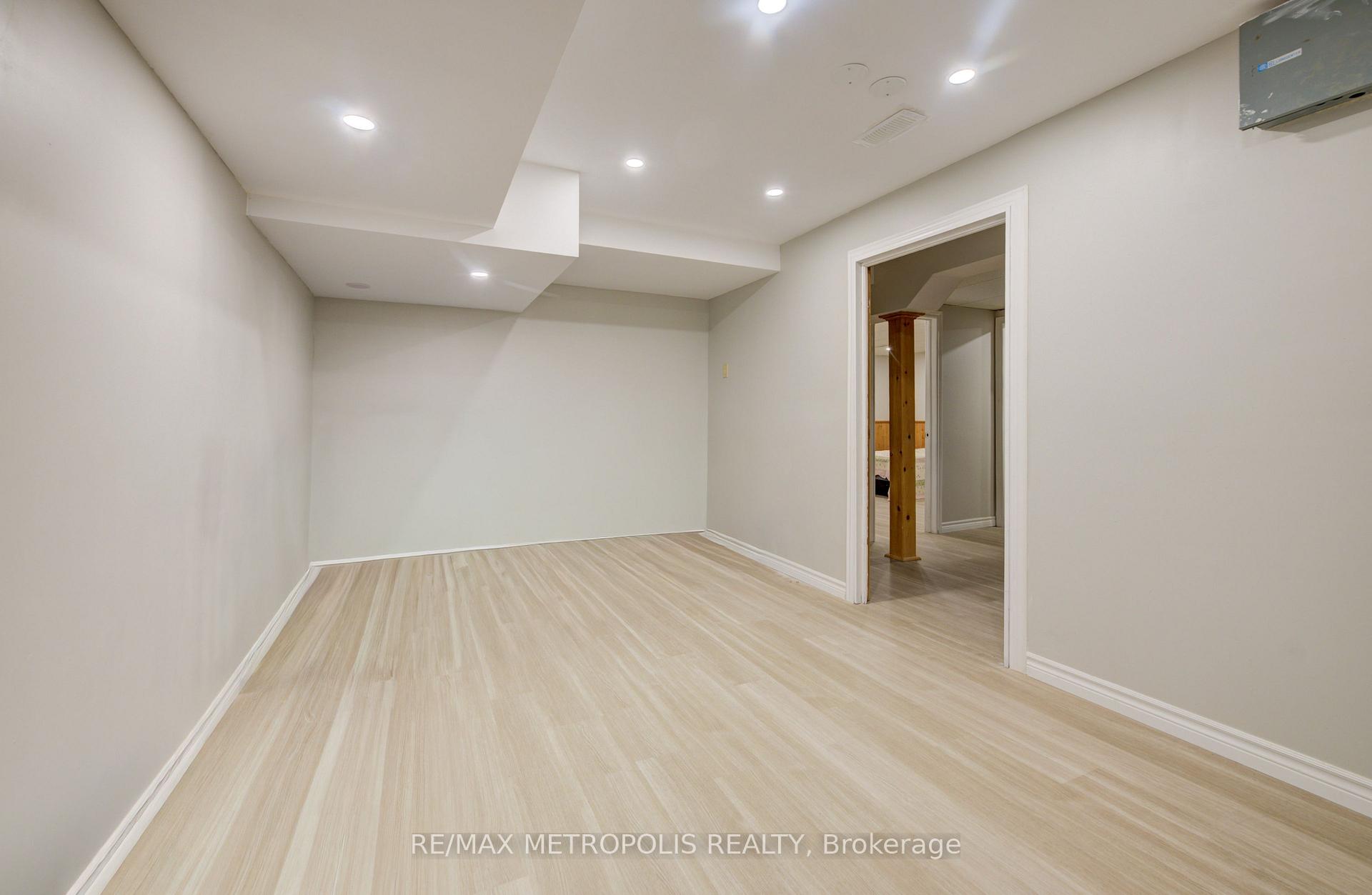 Photo 29 of 269 Burnett Avenue, Cambridge, Sheldon-Conestoga — HOMEH