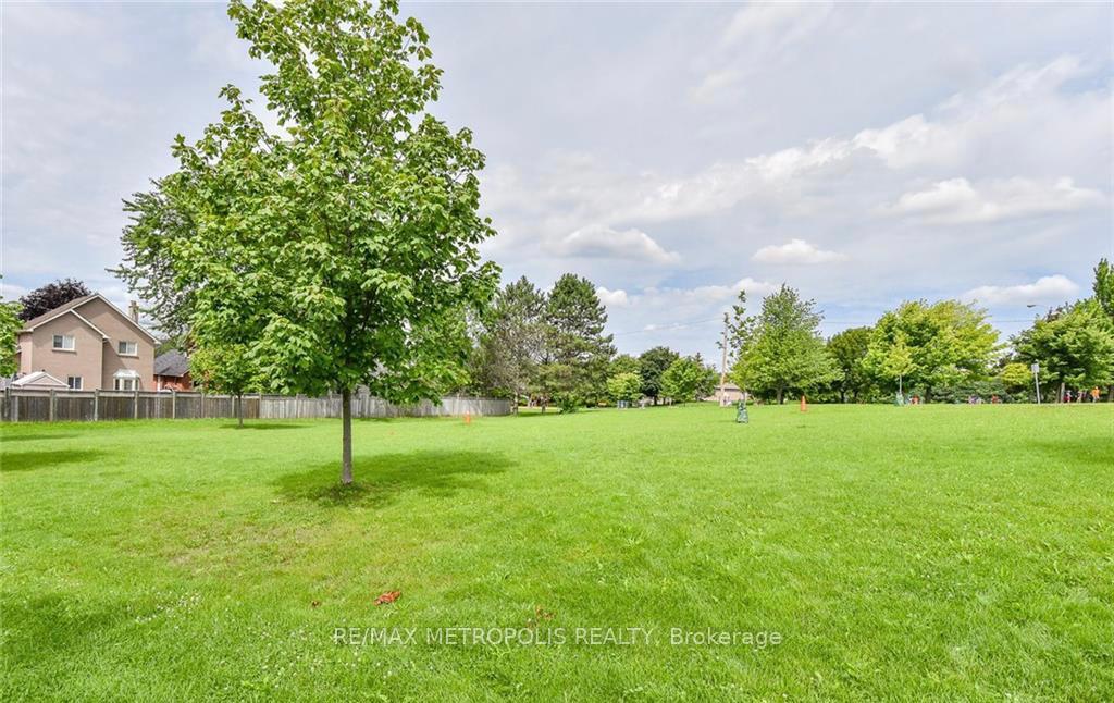 Photo 41 of 269 Burnett Avenue, Cambridge, Sheldon-Conestoga — HOMEH