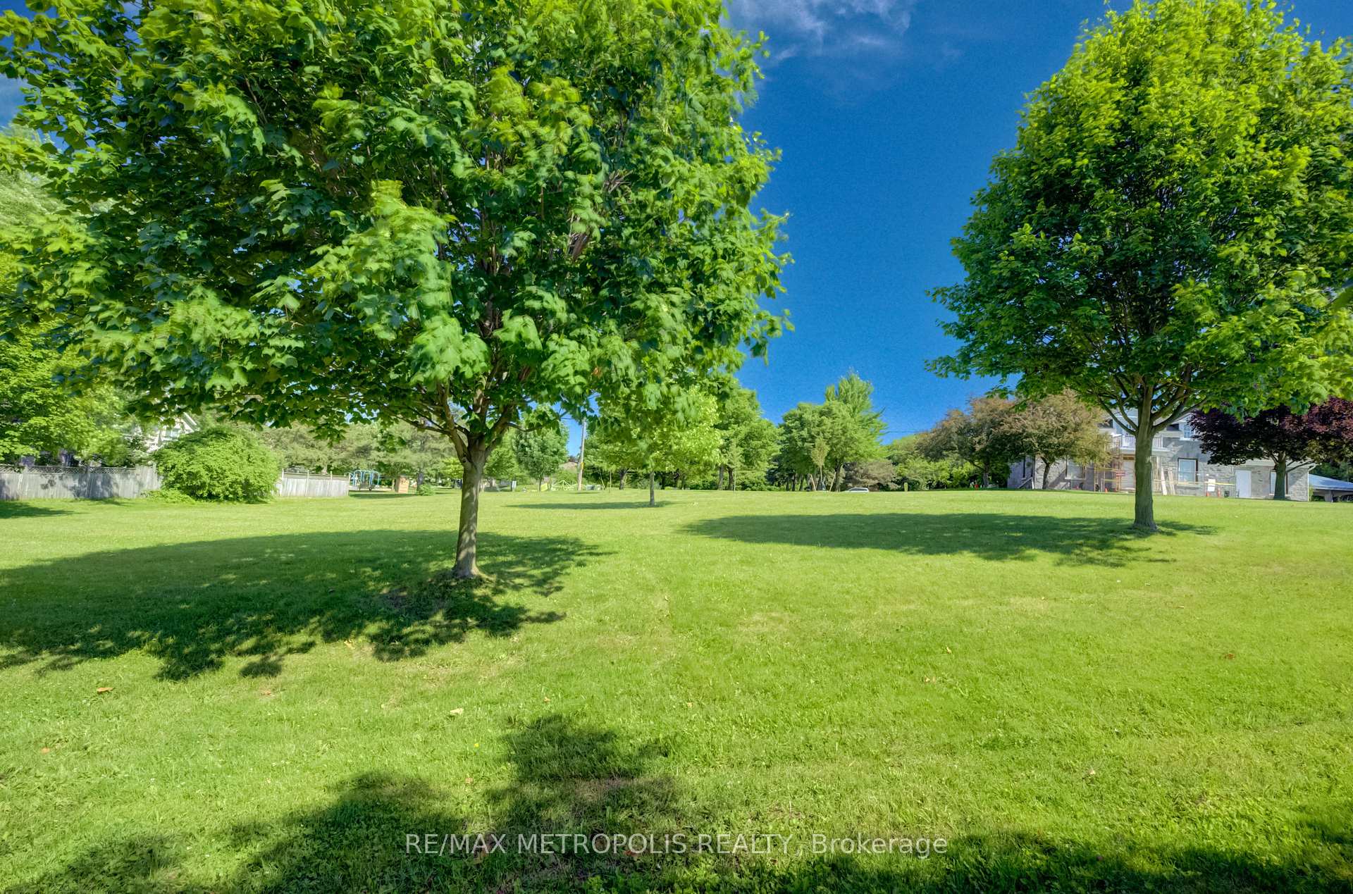 Photo 42 of 269 Burnett Avenue, Cambridge, Sheldon-Conestoga — HOMEH