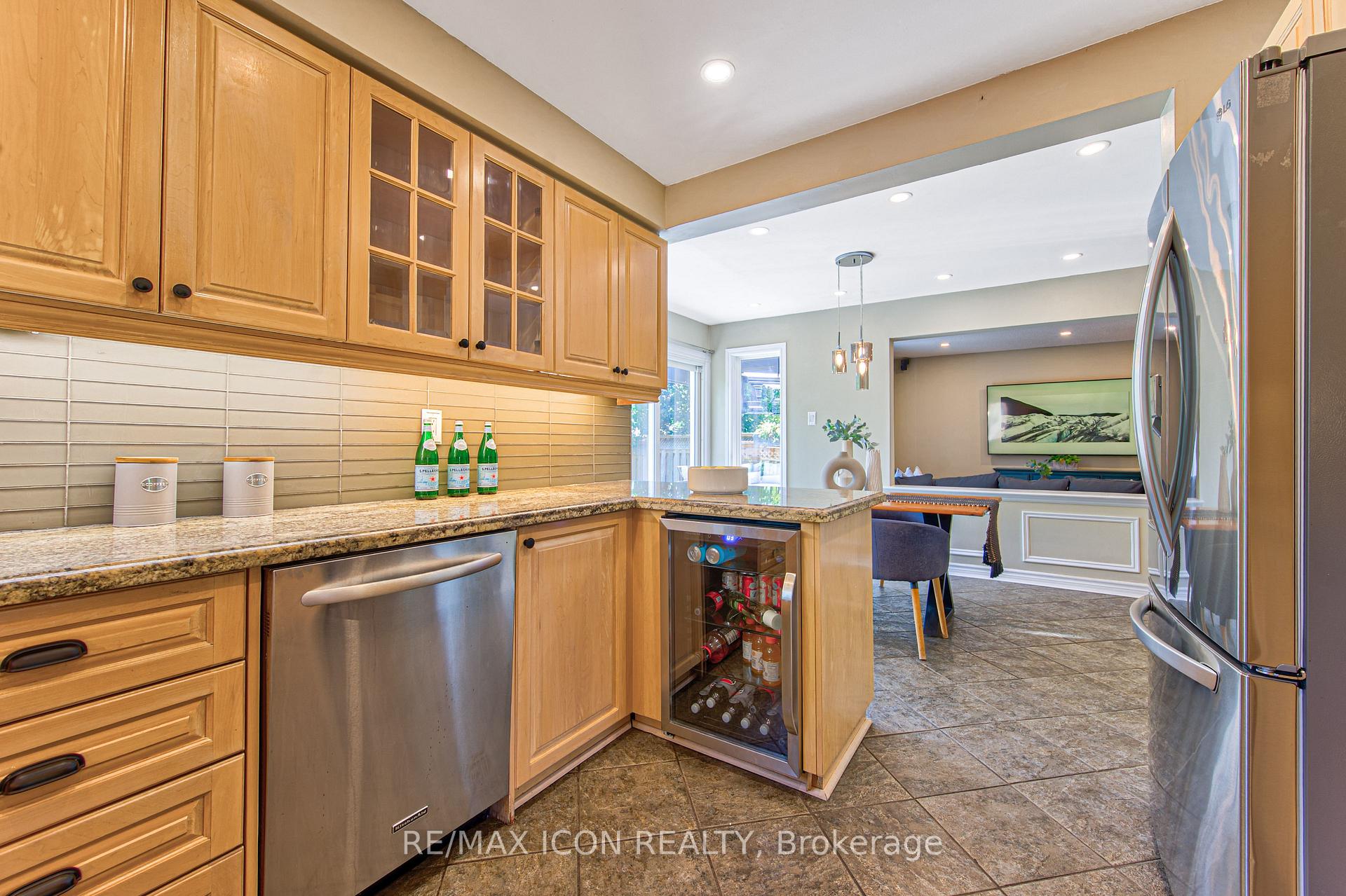 Photo 8 of 15 Hall Crescent, Brampton, Northwood Park — HOMEH