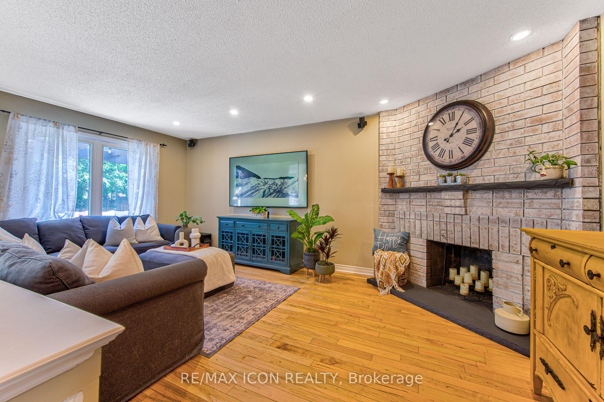 Photo 14 of 15 Hall Crescent, Brampton, Northwood Park — HOMEH