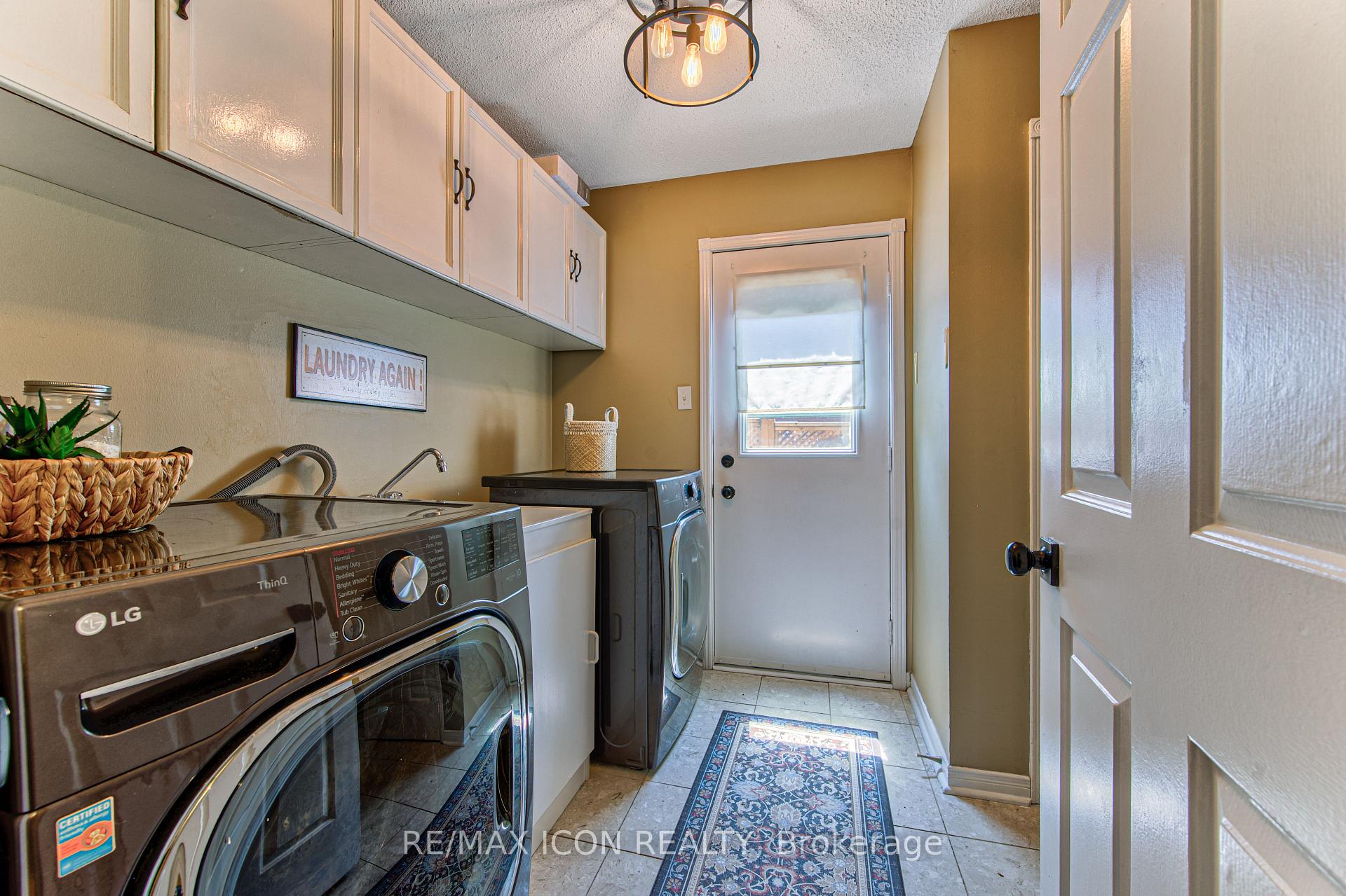 Photo 19 of 15 Hall Crescent, Brampton, Northwood Park — HOMEH