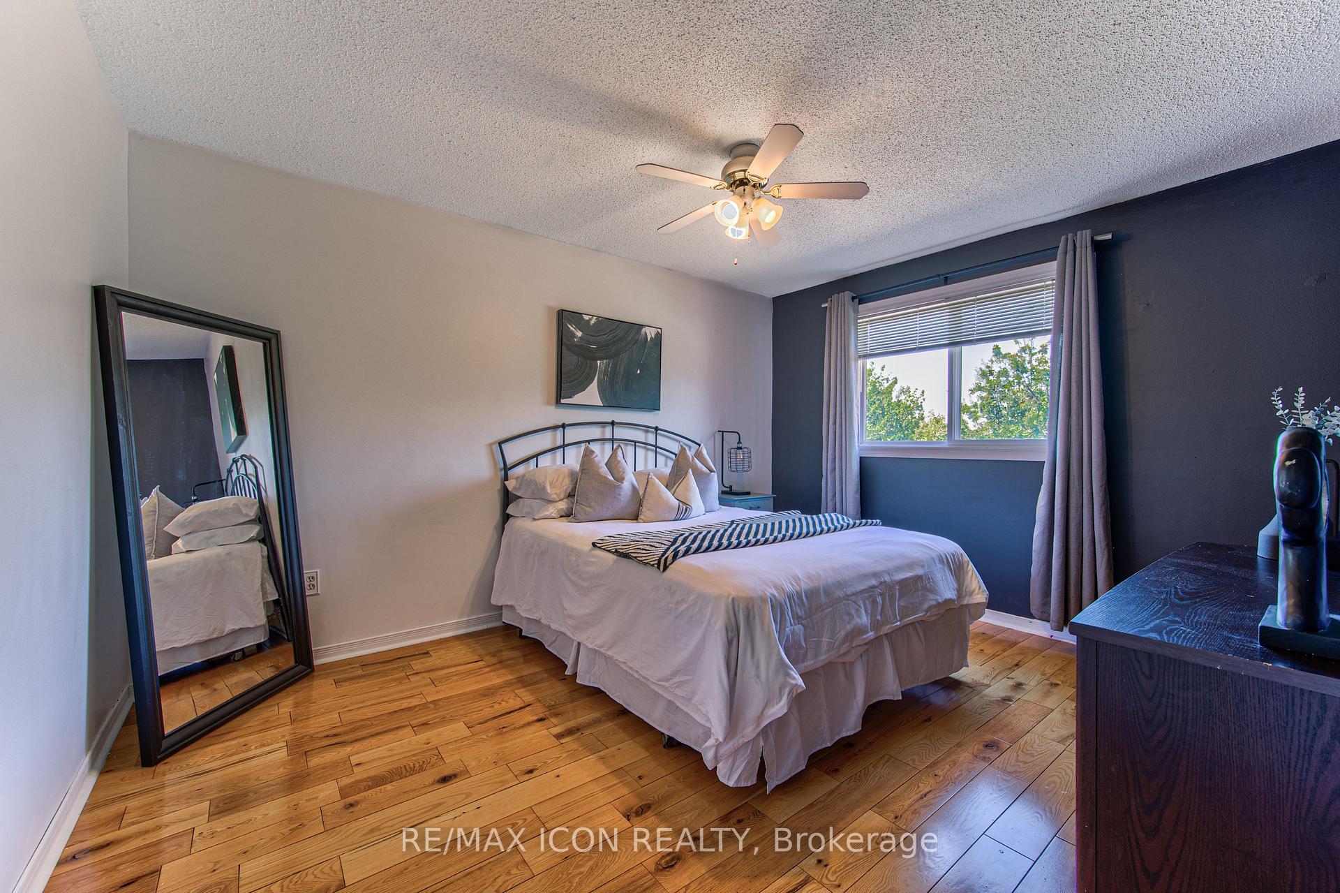 Photo 25 of 15 Hall Crescent, Brampton, Northwood Park — HOMEH
