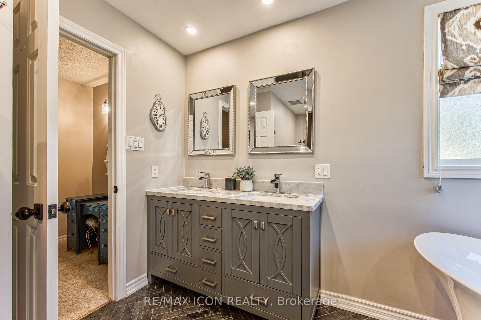 Photo 27 of 15 Hall Crescent, Brampton, Northwood Park — HOMEH