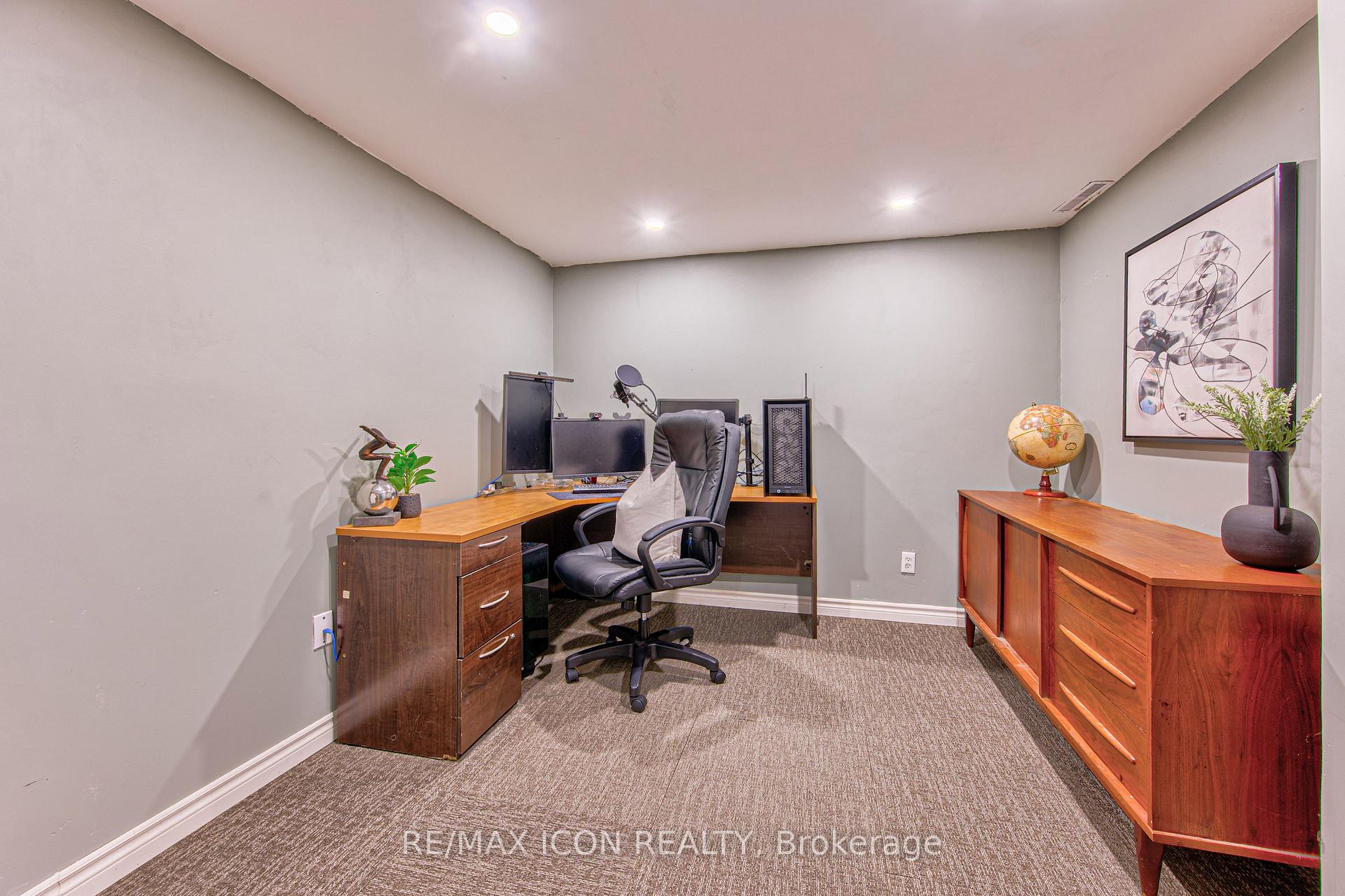 Photo 36 of 15 Hall Crescent, Brampton, Northwood Park — HOMEH