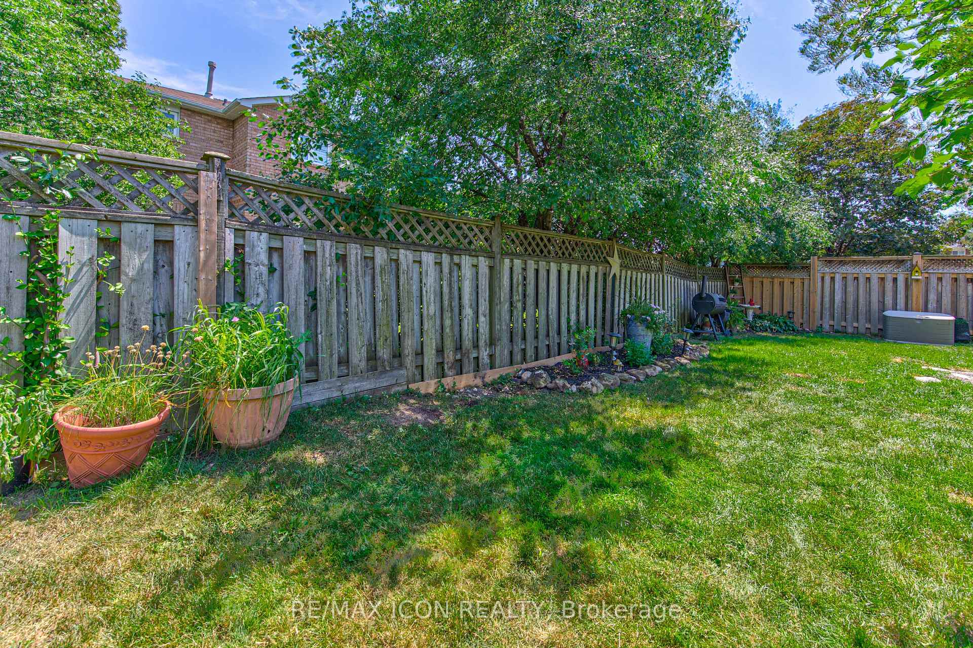 Photo 41 of 15 Hall Crescent, Brampton, Northwood Park — HOMEH