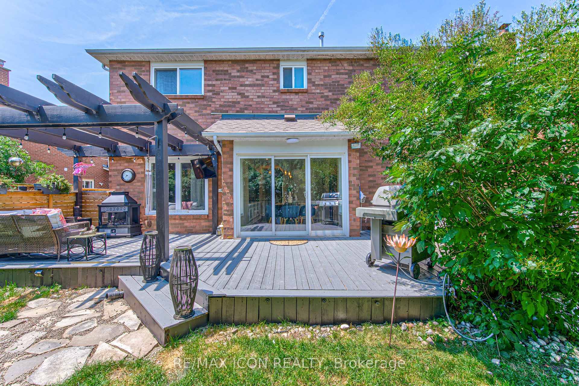 Photo 43 of 15 Hall Crescent, Brampton, Northwood Park — HOMEH