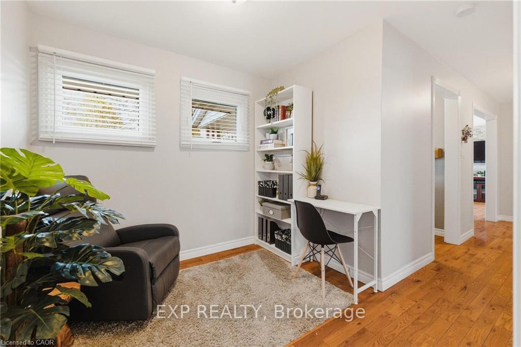 Photo 20 of 120 Elgin Crescent, Waterloo, Downtown Waterloo — HOMEH
