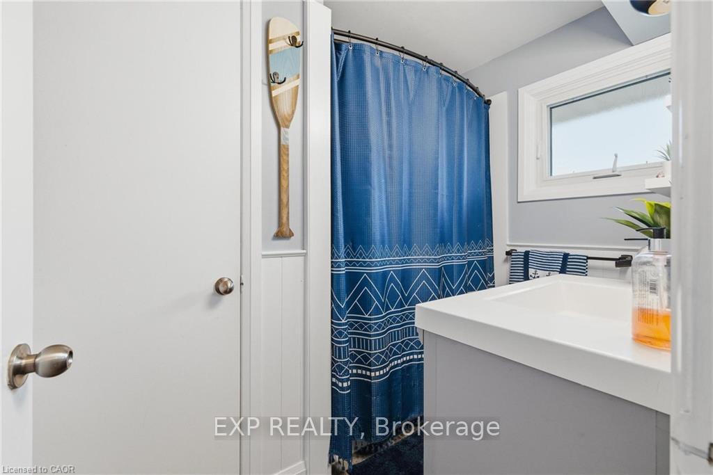Photo 25 of 120 Elgin Crescent, Waterloo, Downtown Waterloo — HOMEH
