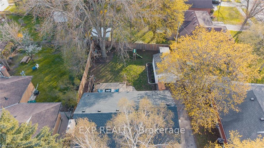 Photo 32 of 120 Elgin Crescent, Waterloo, Downtown Waterloo — HOMEH