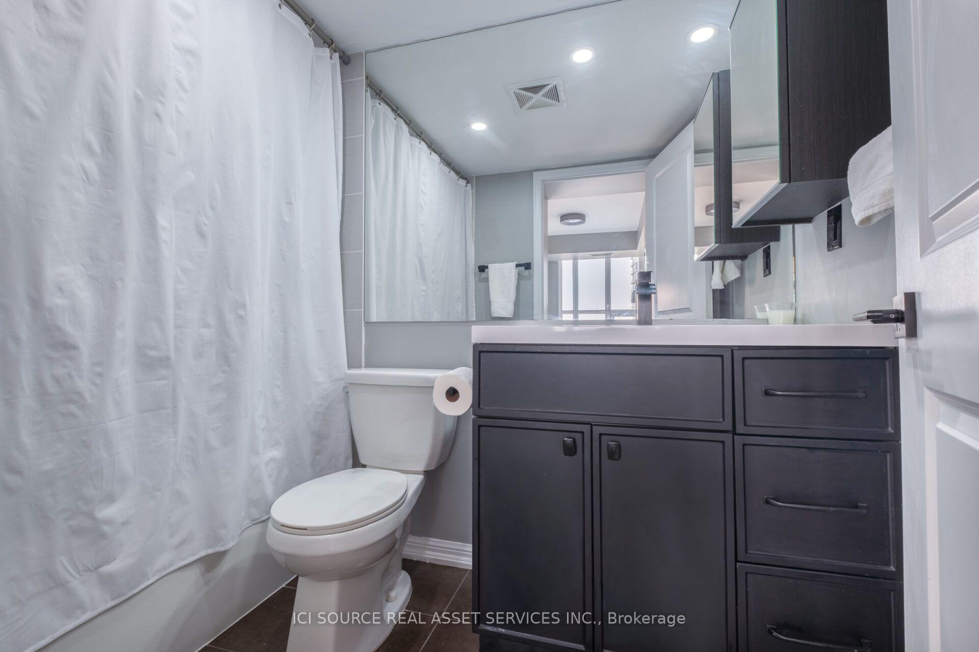 Photo 14 of Unit 1109, 125 Western Battery Road, Toronto, Niagara — HOMEH