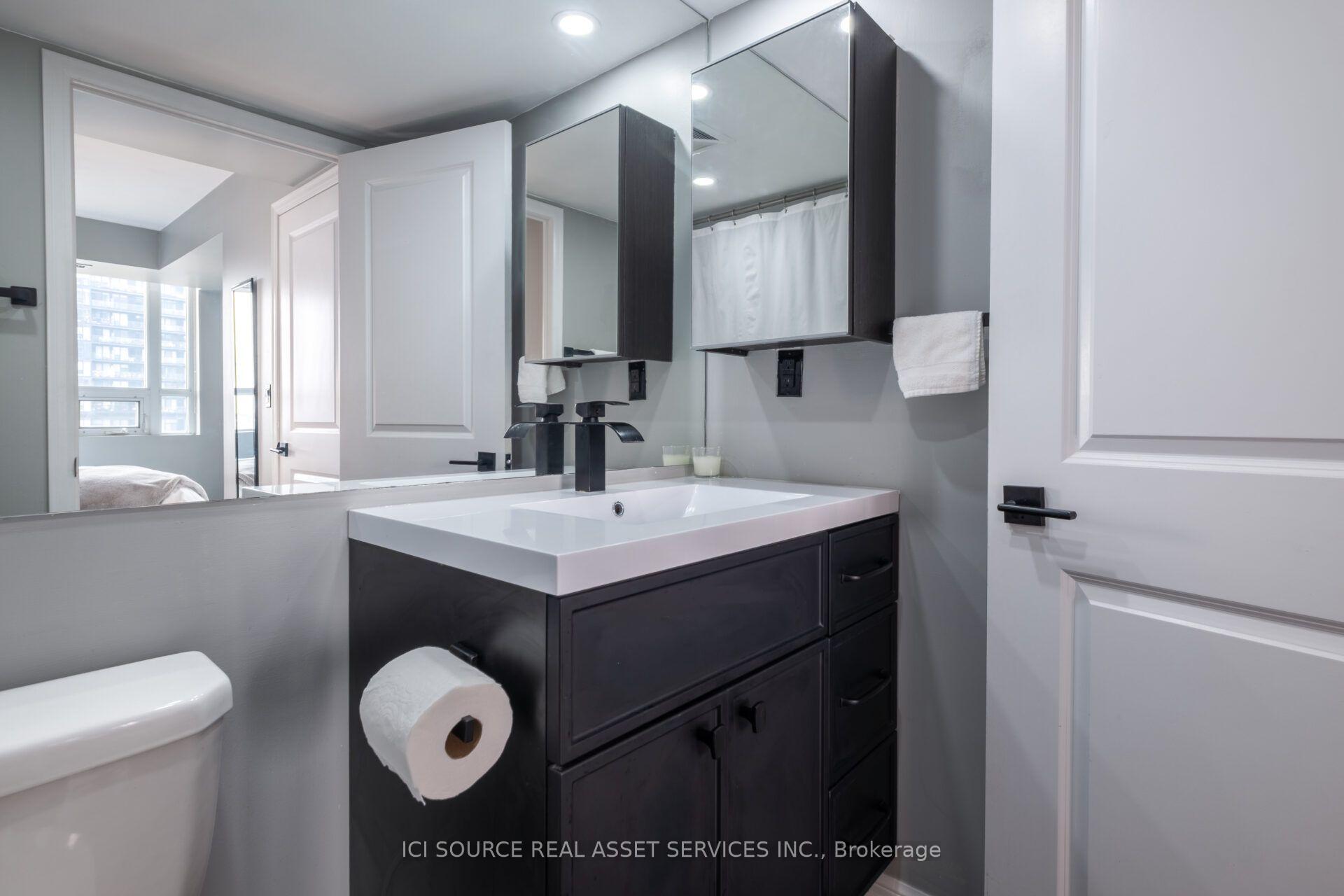 Photo 15 of Unit 1109, 125 Western Battery Road, Toronto, Niagara — HOMEH