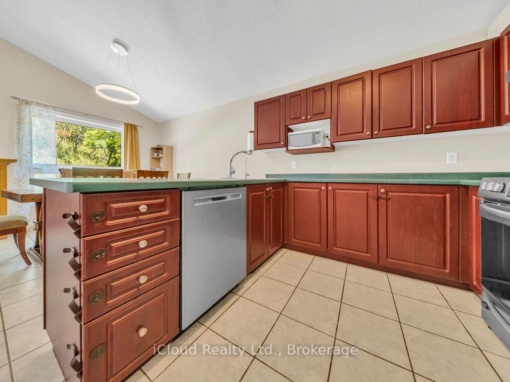 Photo 15 of 308 Keewatin Avenue, Kitchener, Grand River North — HOMEH