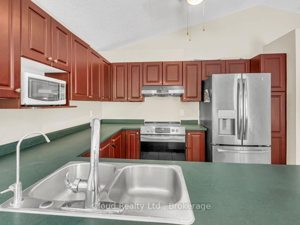 Photo 18 of 308 Keewatin Avenue, Kitchener, Grand River North — HOMEH