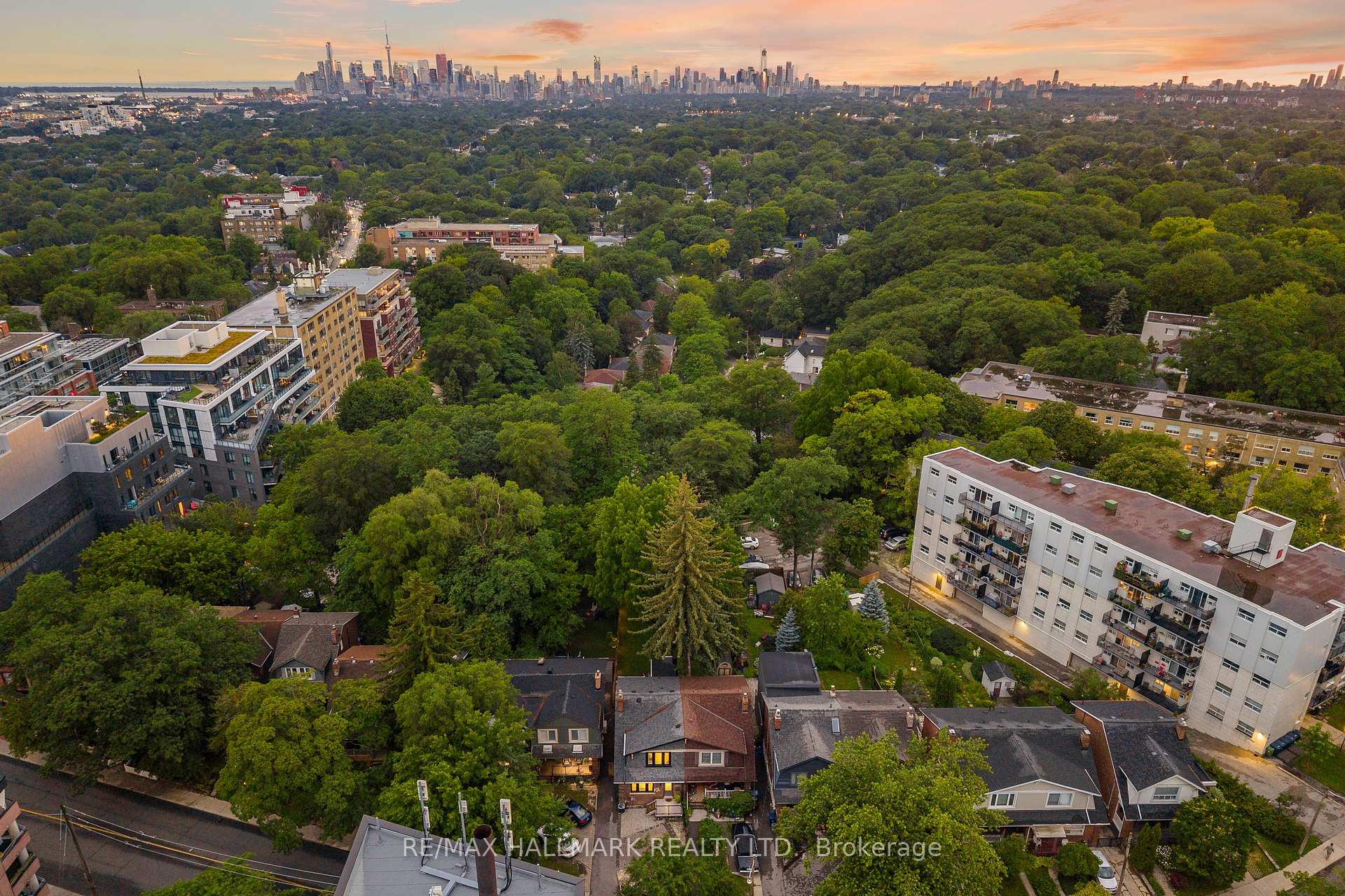 Photo 48 of 26 Main Street, Toronto, East End-Danforth — HOMEH