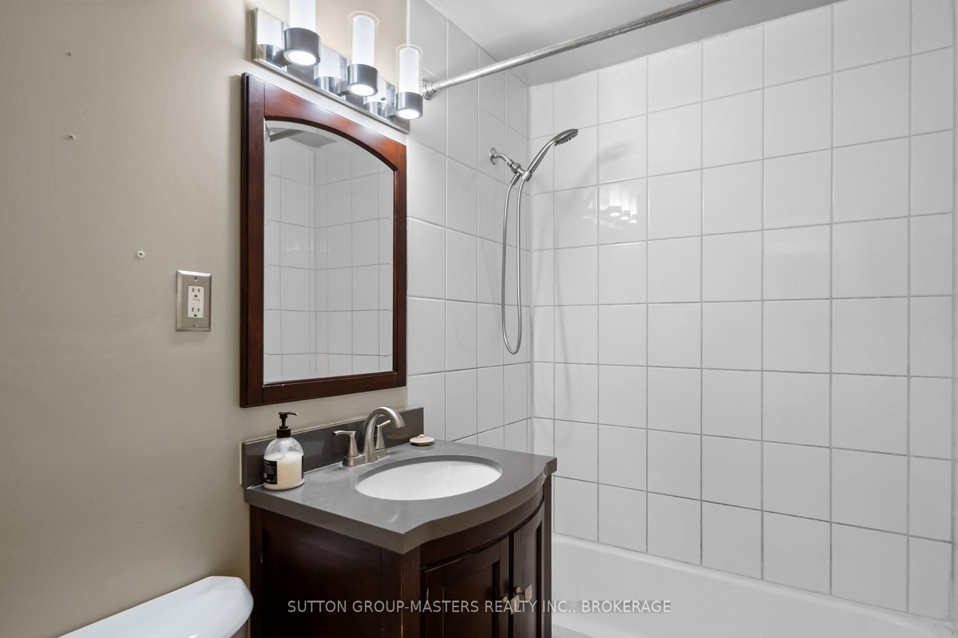 Photo 18 of 46 Morden Crescent, Loyalist, Amherstview — HOMEH