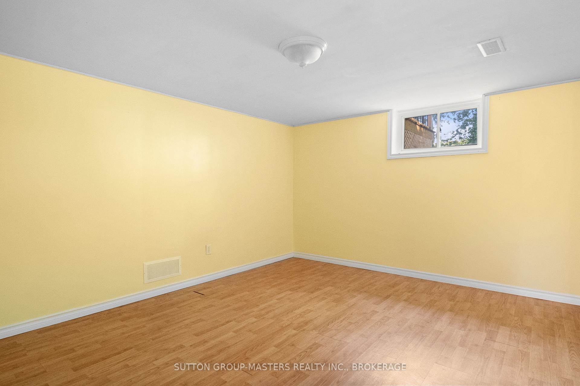 Photo 20 of 46 Morden Crescent, Loyalist, Amherstview — HOMEH