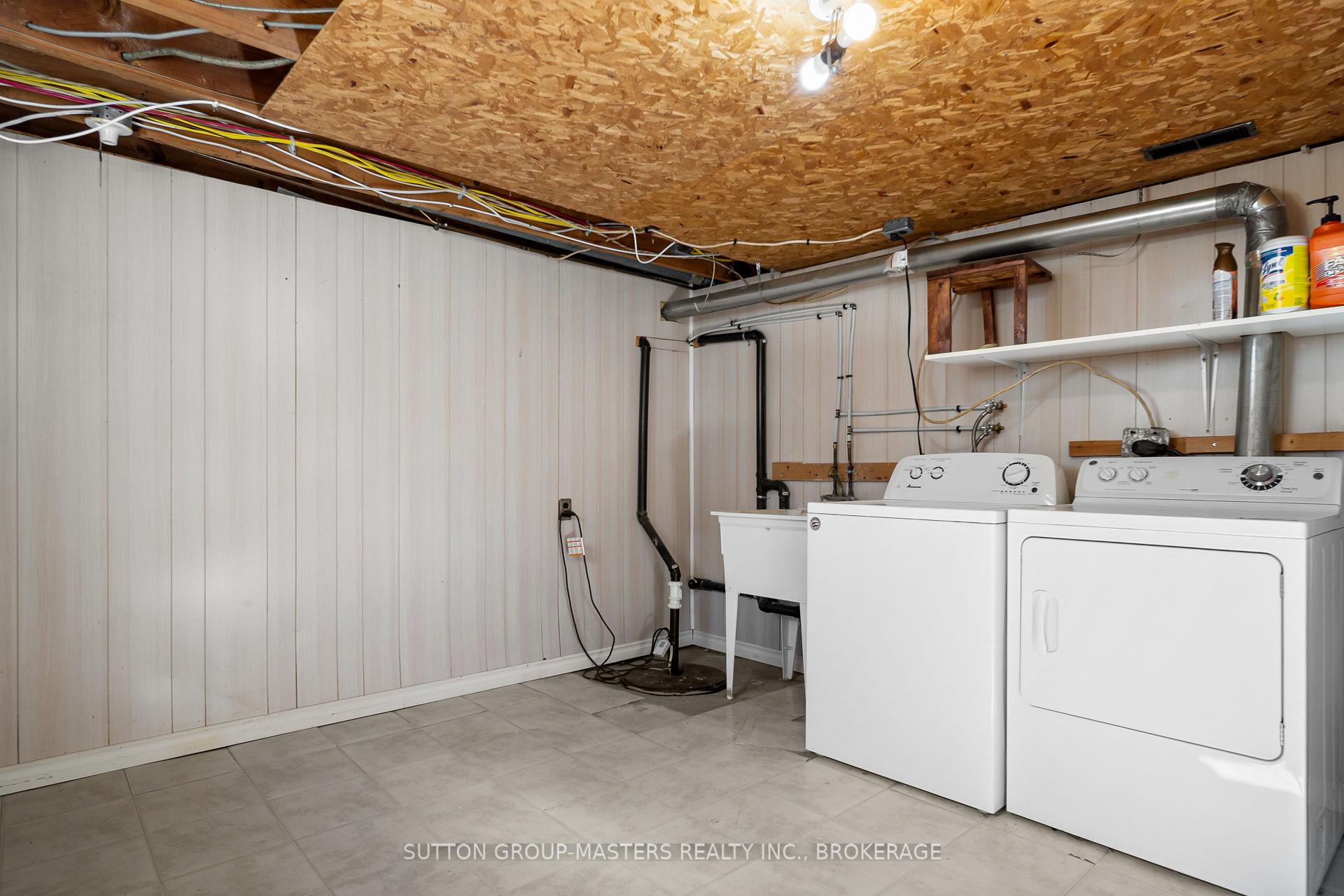 Photo 22 of 46 Morden Crescent, Loyalist, Amherstview — HOMEH