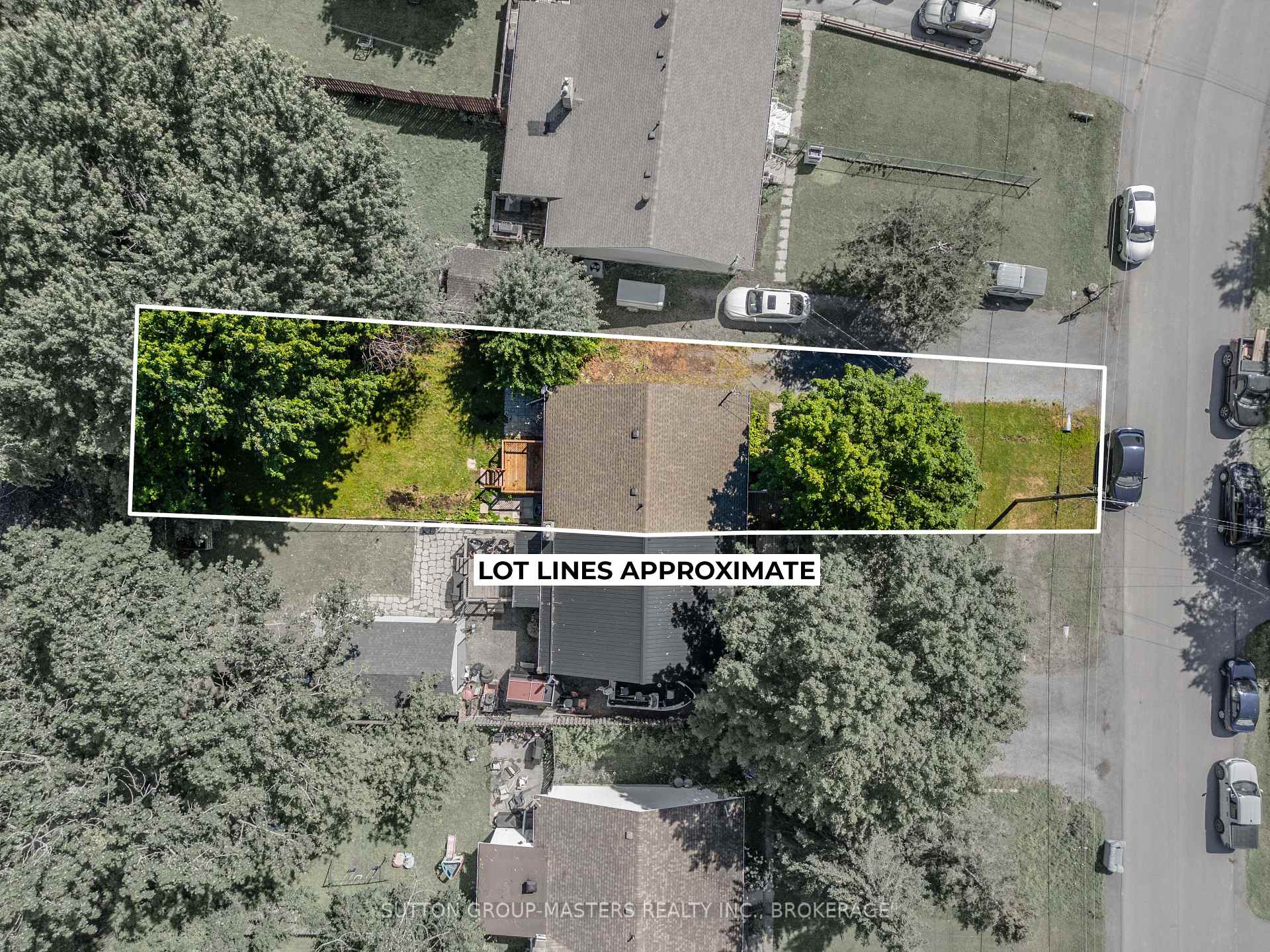 Photo 33 of 46 Morden Crescent, Loyalist, Amherstview — HOMEH