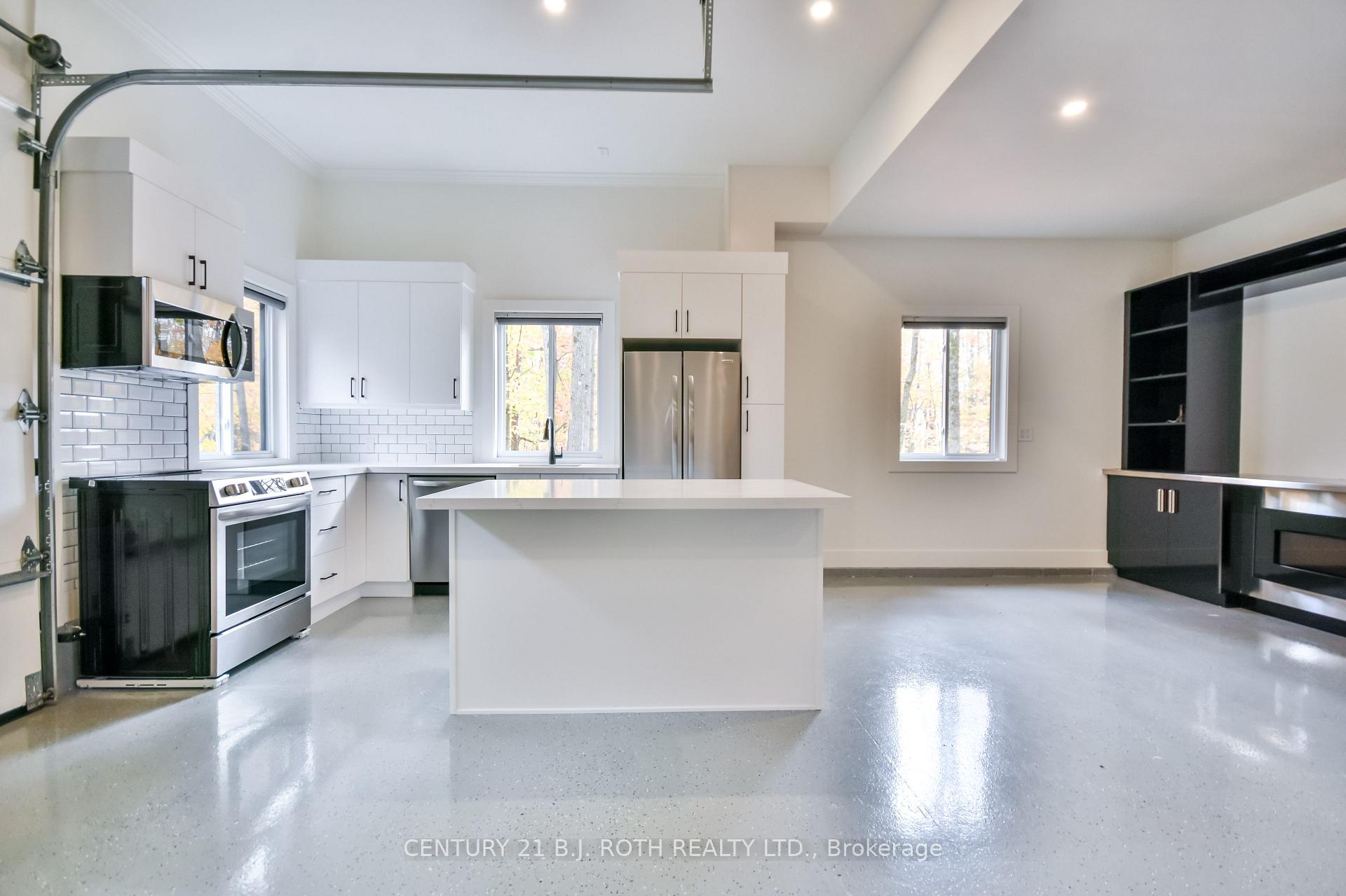 Photo 6 of Unit Suite, 10 Slalom Drive, Oro-Medonte, Rural Oro-Medonte — HOMEH