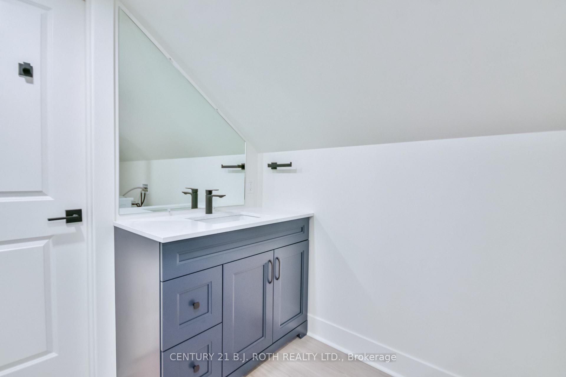 Photo 12 of Unit Suite, 10 Slalom Drive, Oro-Medonte, Rural Oro-Medonte — HOMEH