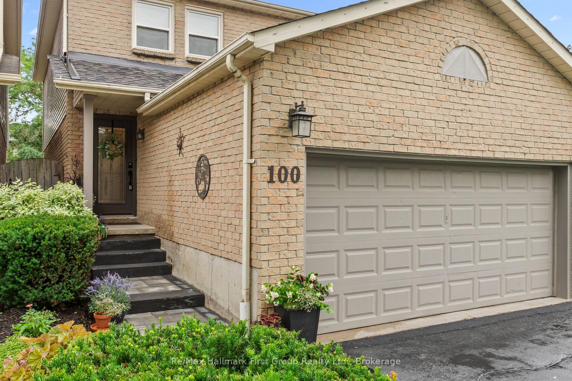 Photo 3 of 100 Rice Drive, Whitby, Pringle Creek — HOMEH