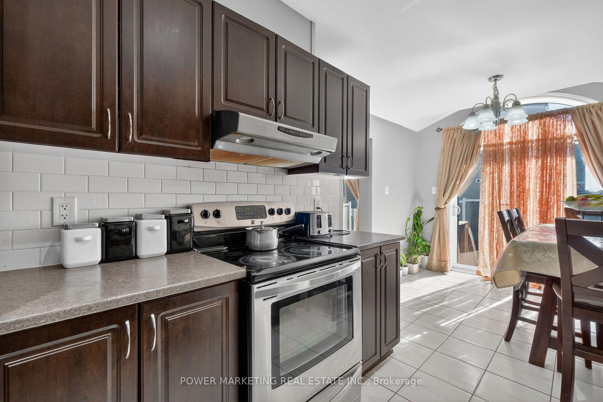 Photo 15 of 171 Lerta Way, Ottawa, Avalon West — HOMEH