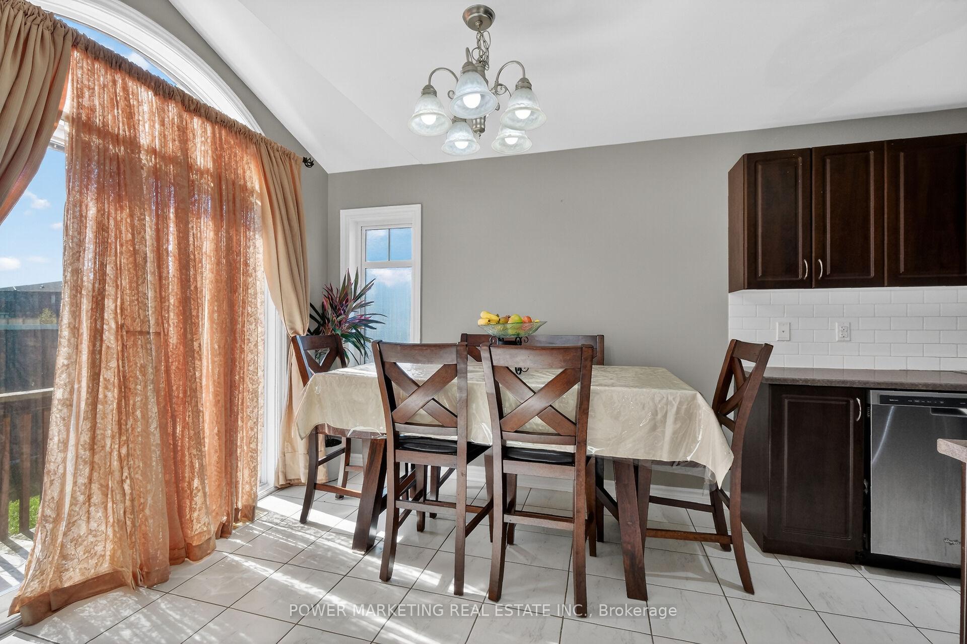 Photo 17 of 171 Lerta Way, Ottawa, Avalon West — HOMEH