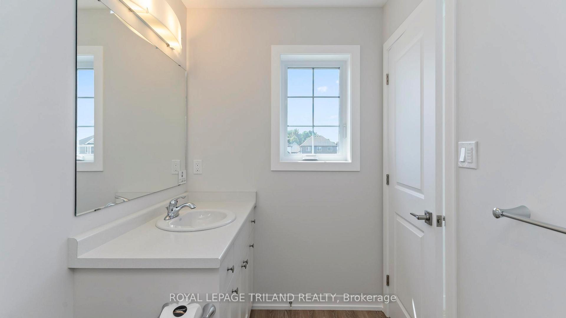 Photo 11 of 47 Harrow Lane, St. Thomas — HOMEH