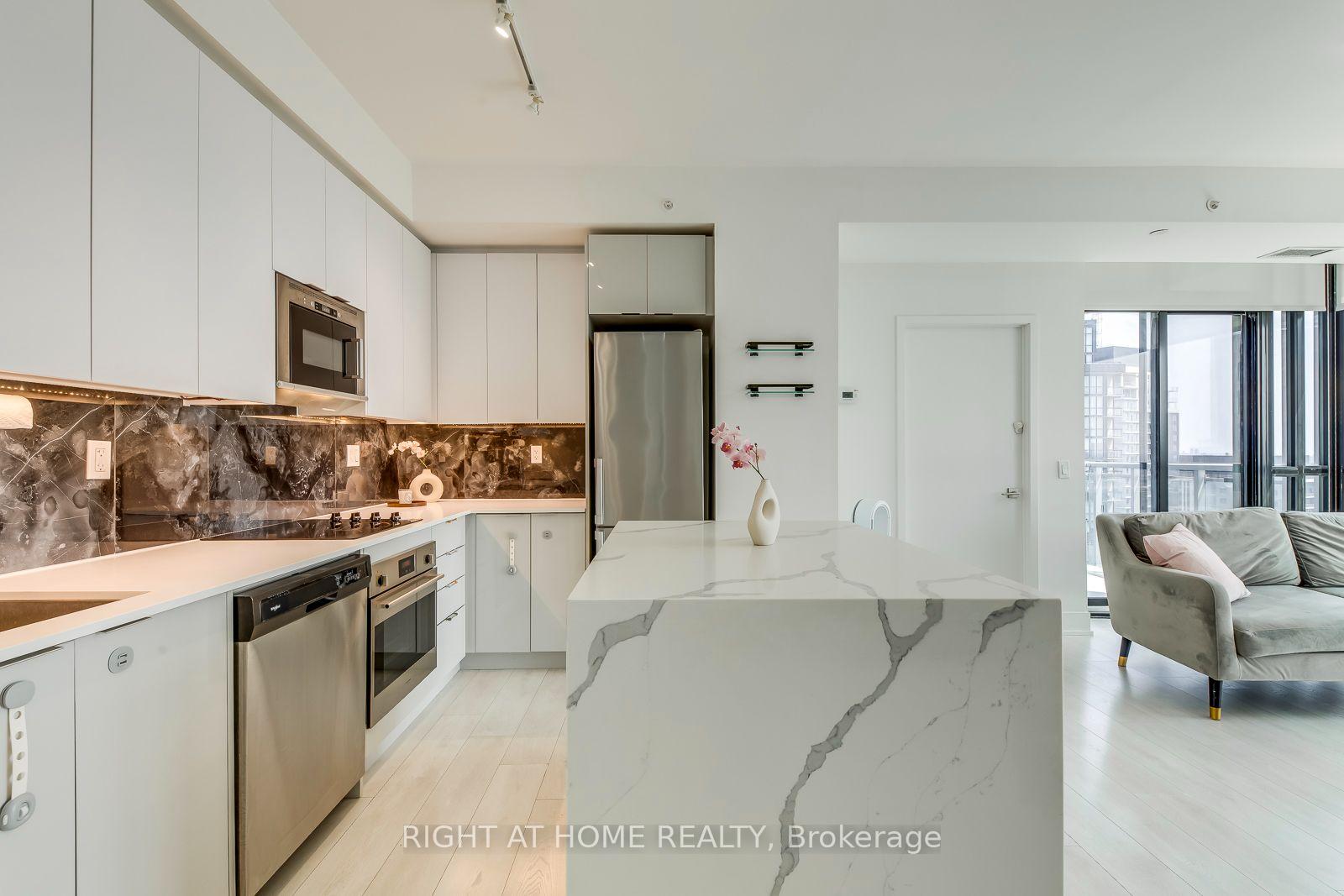 Photo 15 of Unit 3202, 2916 Highway 7 Road, Vaughan, Concord — HOMEH