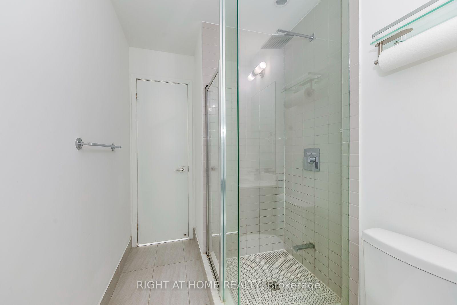 Photo 26 of Unit 3202, 2916 Highway 7 Road, Vaughan, Concord — HOMEH