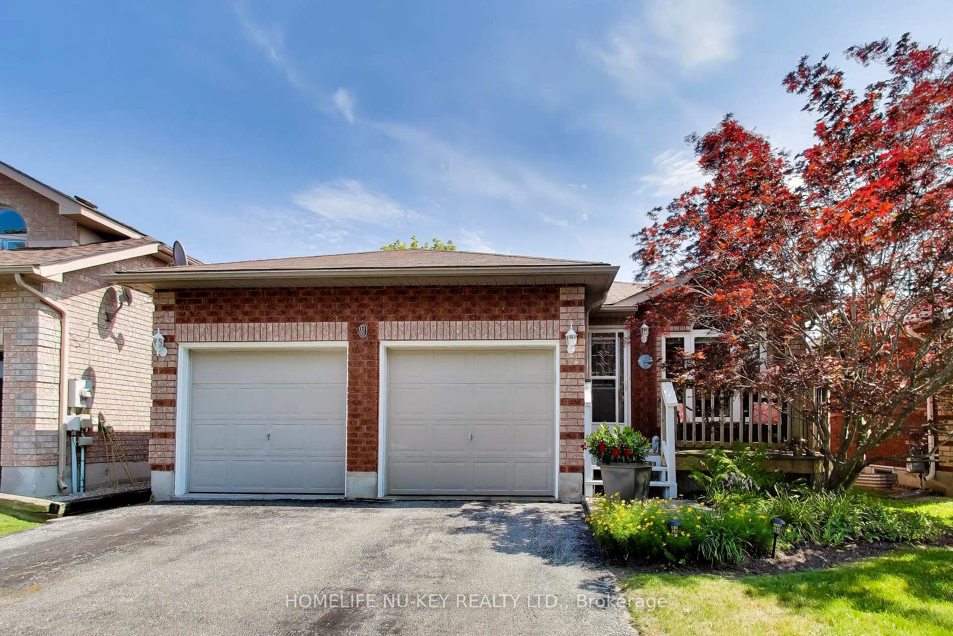 Photo 1 of 9 Monique Crescent, Barrie, East Bayfield — HOMEH