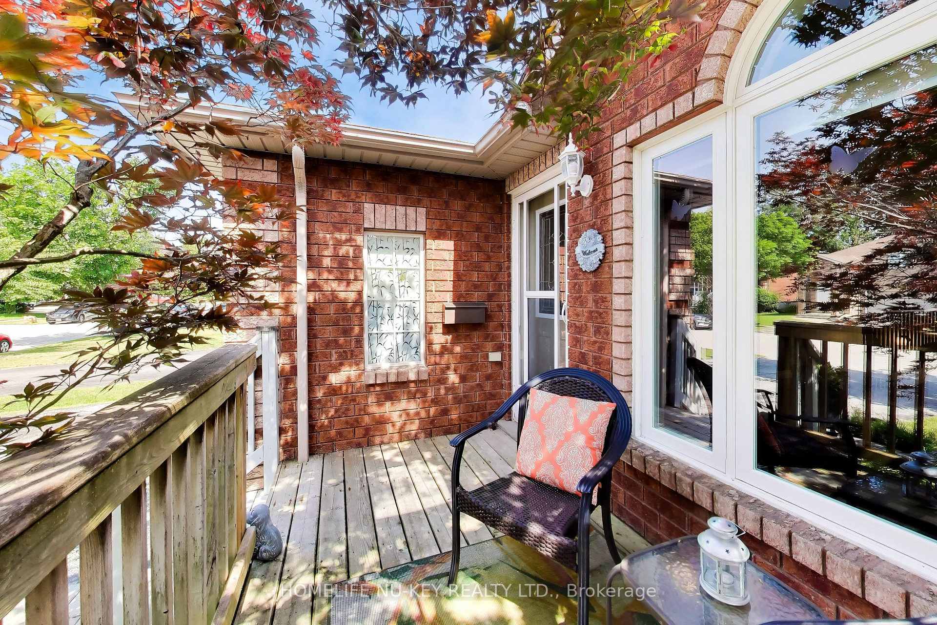 Photo 5 of 9 Monique Crescent, Barrie, East Bayfield — HOMEH