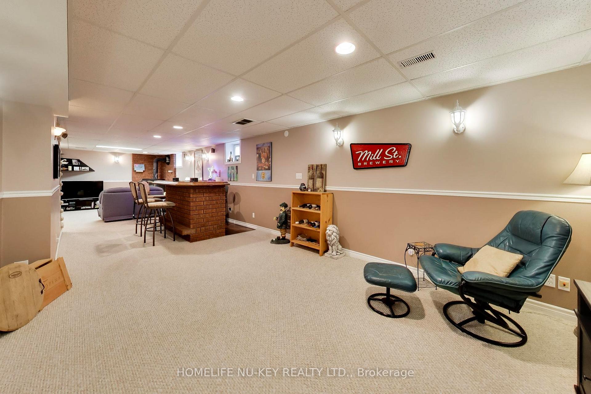Photo 23 of 9 Monique Crescent, Barrie, East Bayfield — HOMEH