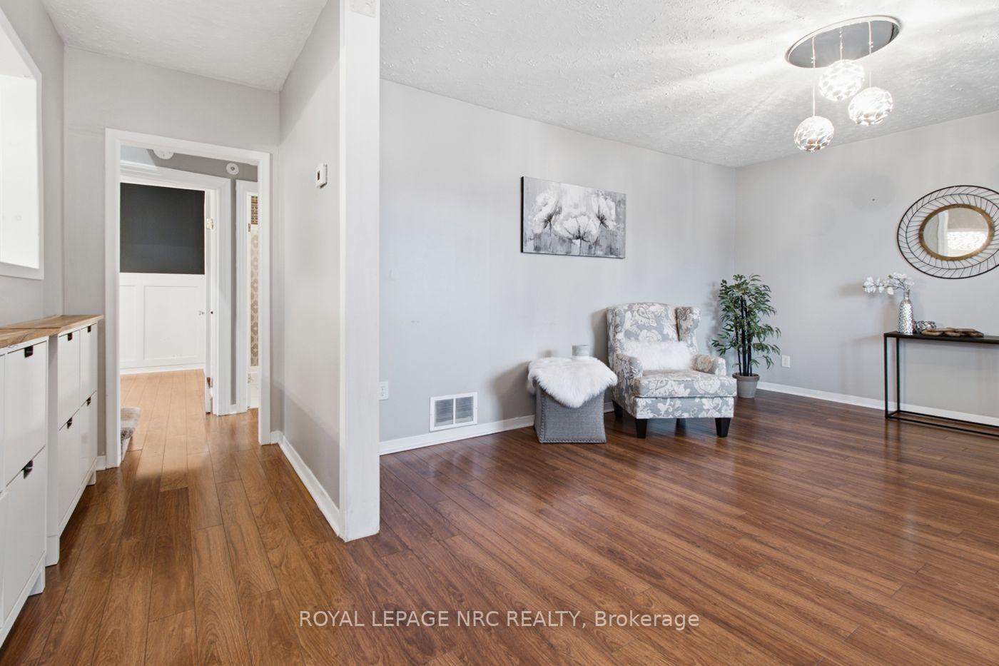 Photo 7 of 595 Lincoln Street, Welland, Lincoln/Crowland — HOMEH