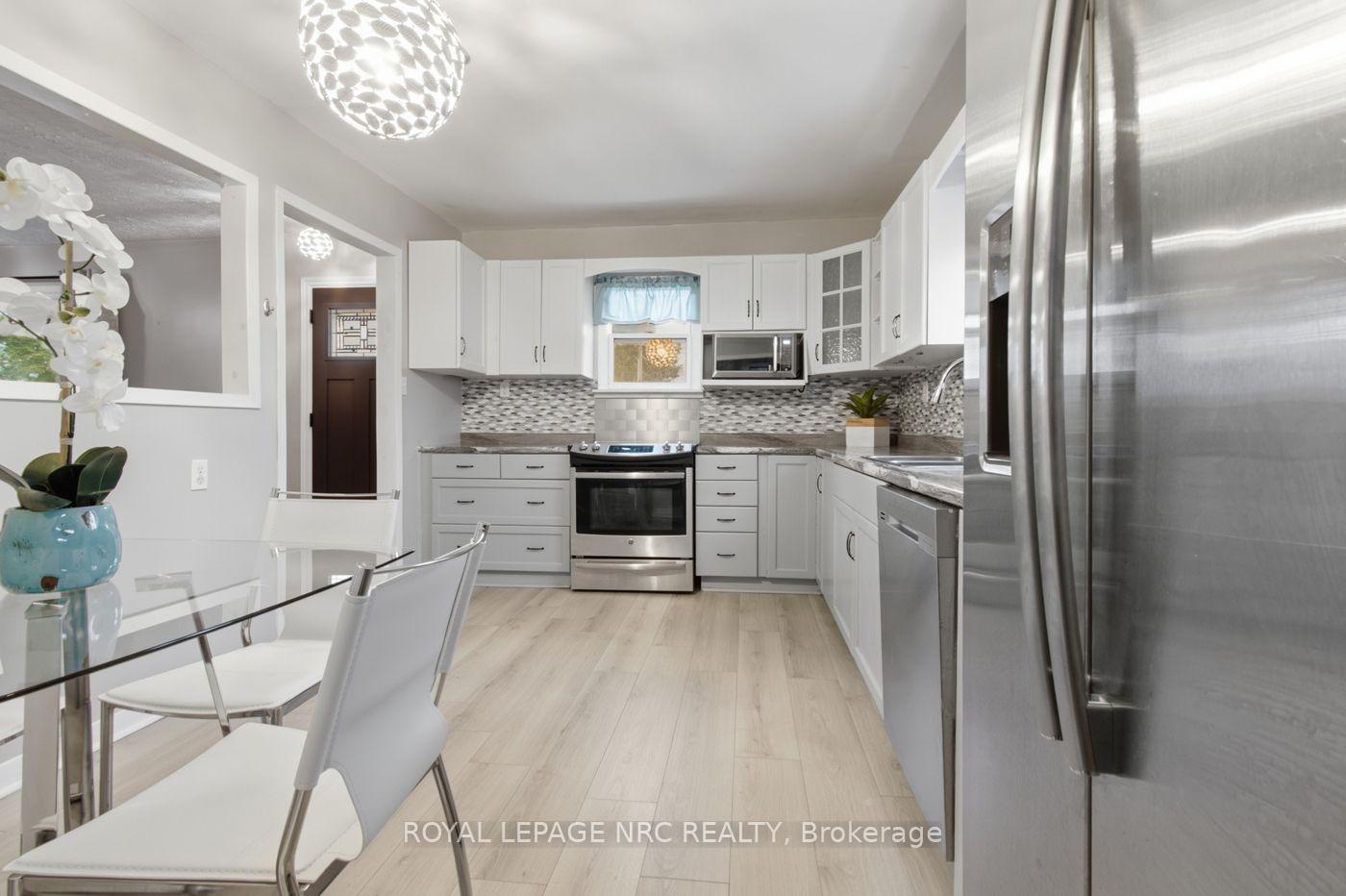 Photo 12 of 595 Lincoln Street, Welland, Lincoln/Crowland — HOMEH