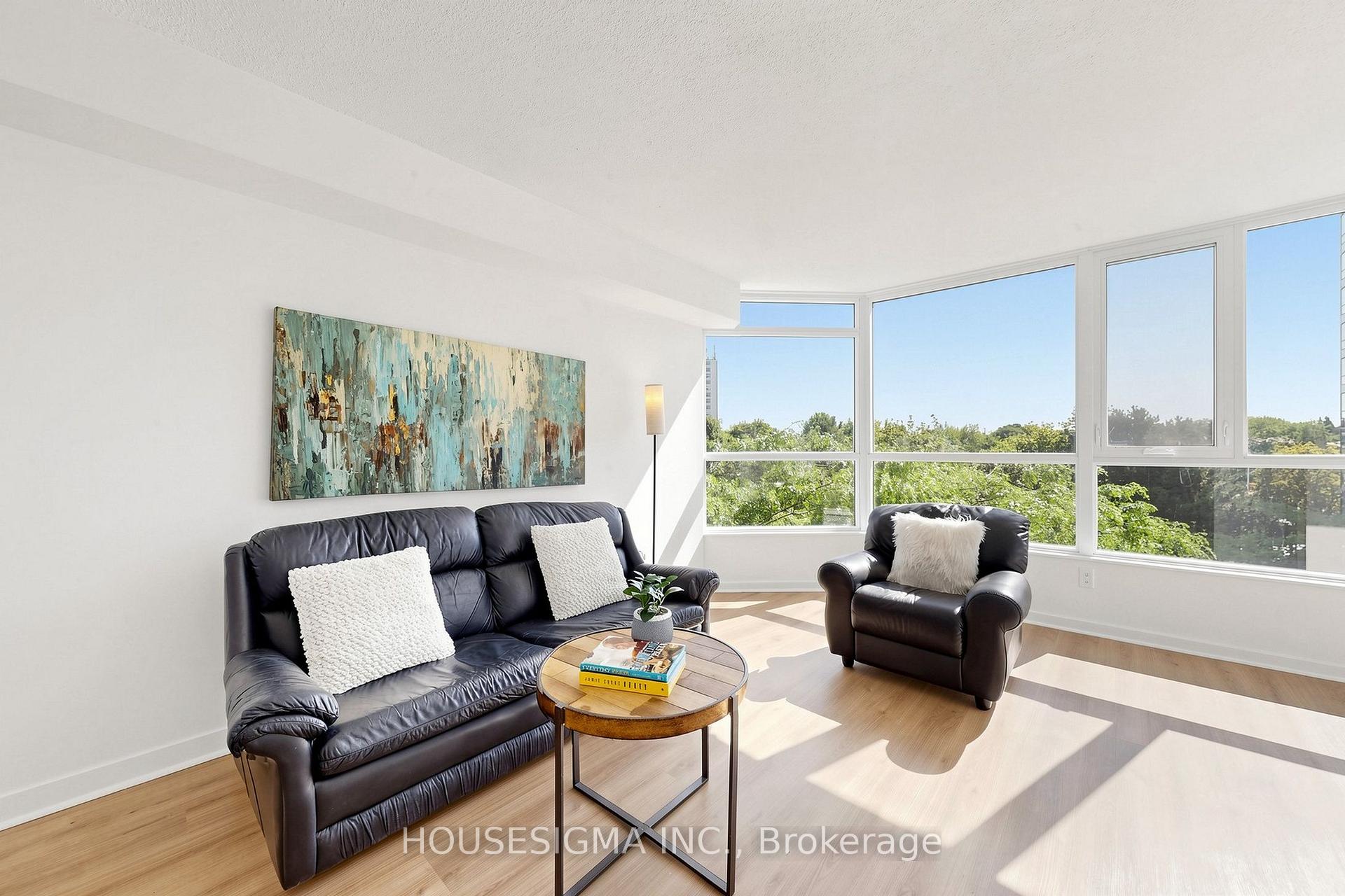 Photo 6 of Unit 401, 3231 Eglinton Avenue E, Scarborough, Scarborough Village — HOMEH