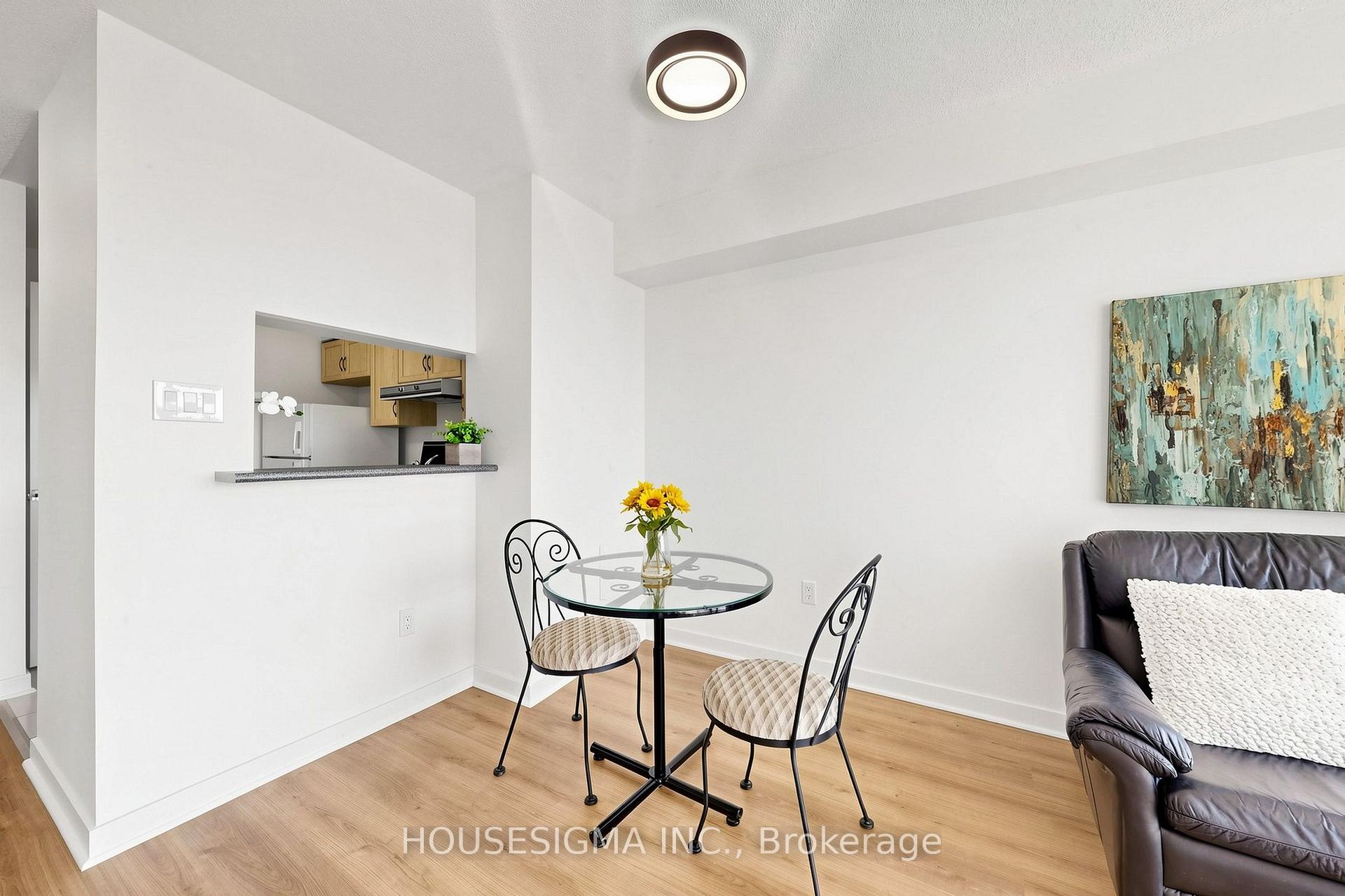 Photo 8 of Unit 401, 3231 Eglinton Avenue E, Scarborough, Scarborough Village — HOMEH