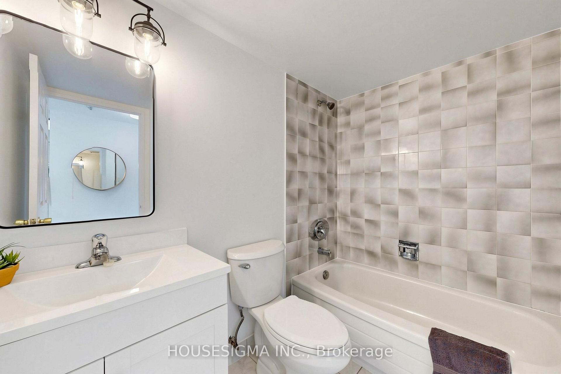 Photo 17 of Unit 401, 3231 Eglinton Avenue E, Scarborough, Scarborough Village — HOMEH