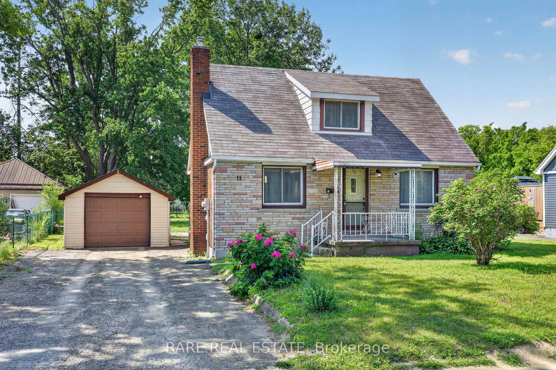 Photo 1 of 11 Wood Street, Barrie, Allandale — HOMEH