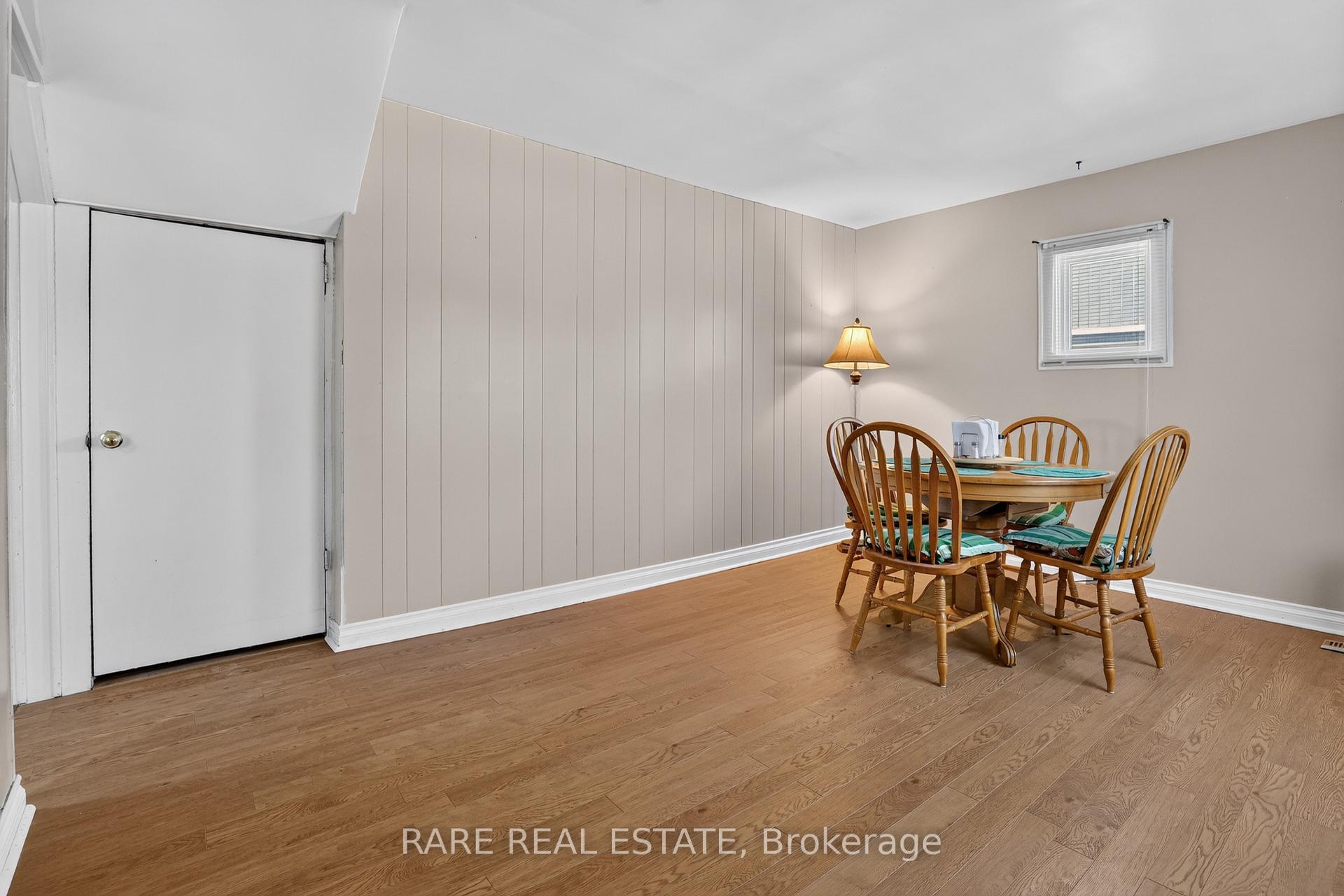 Photo 5 of 11 Wood Street, Barrie, Allandale — HOMEH