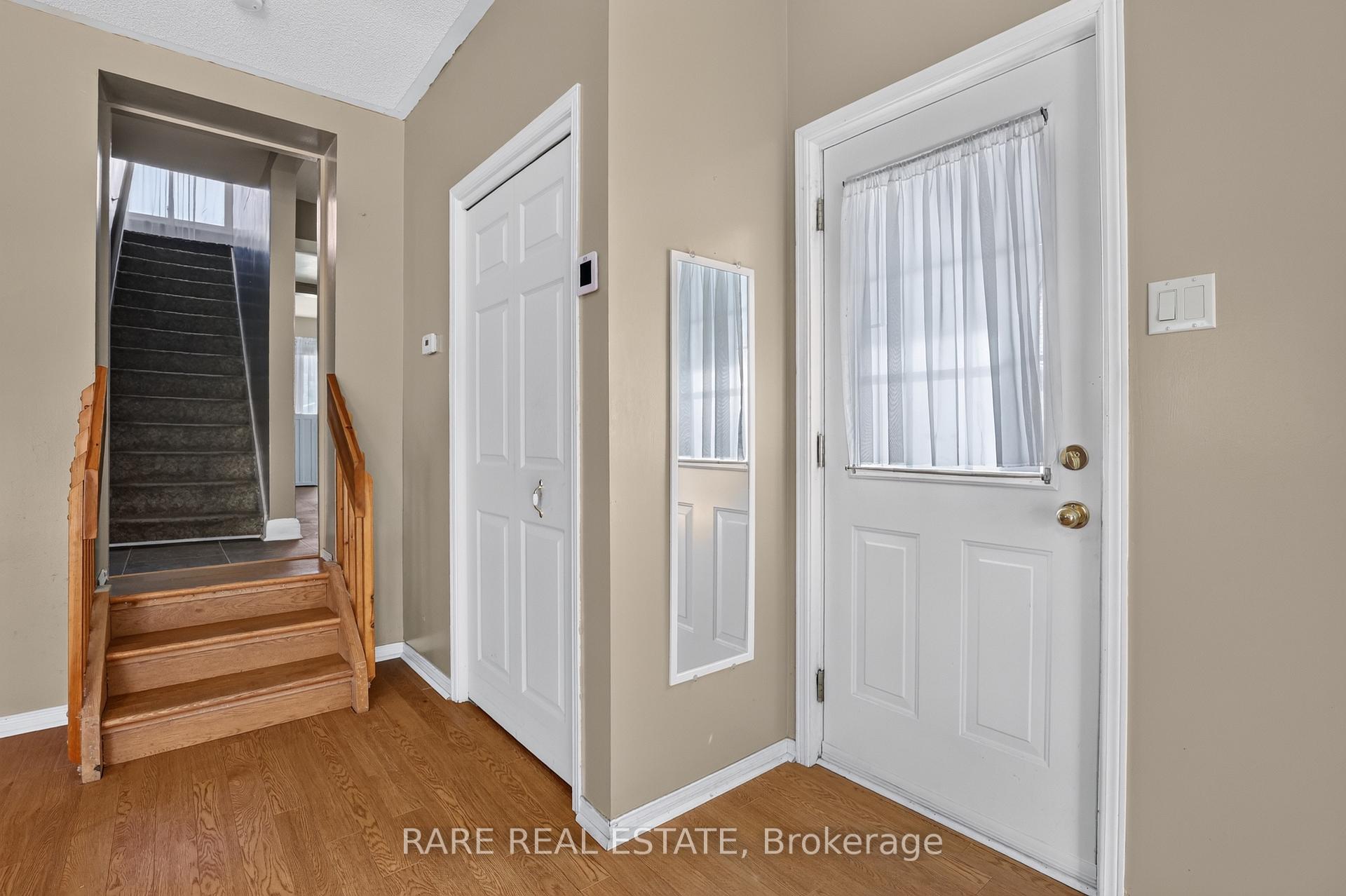 Photo 13 of 11 Wood Street, Barrie, Allandale — HOMEH
