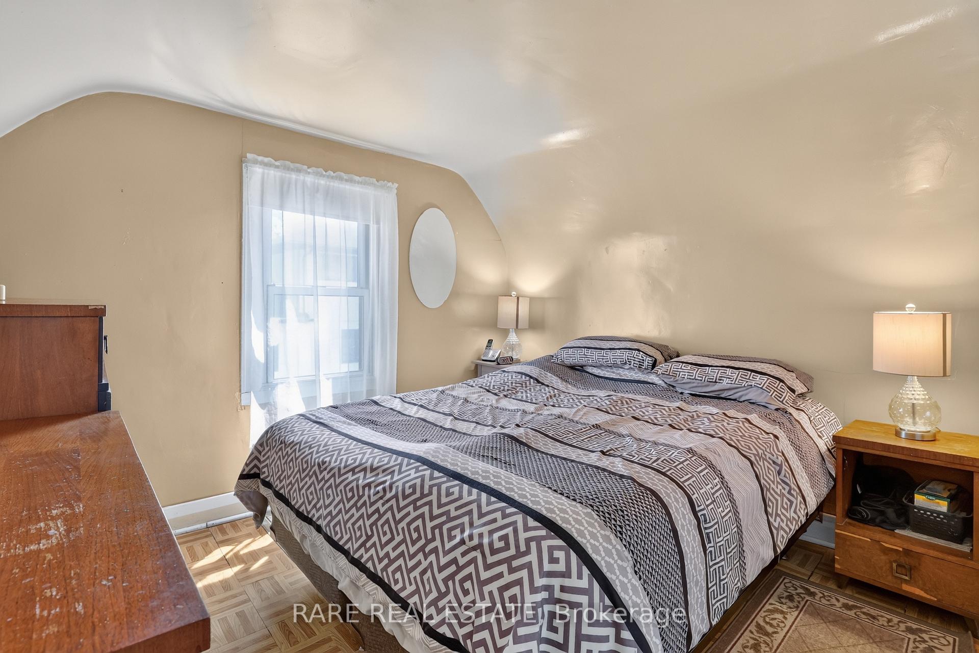 Photo 17 of 11 Wood Street, Barrie, Allandale — HOMEH