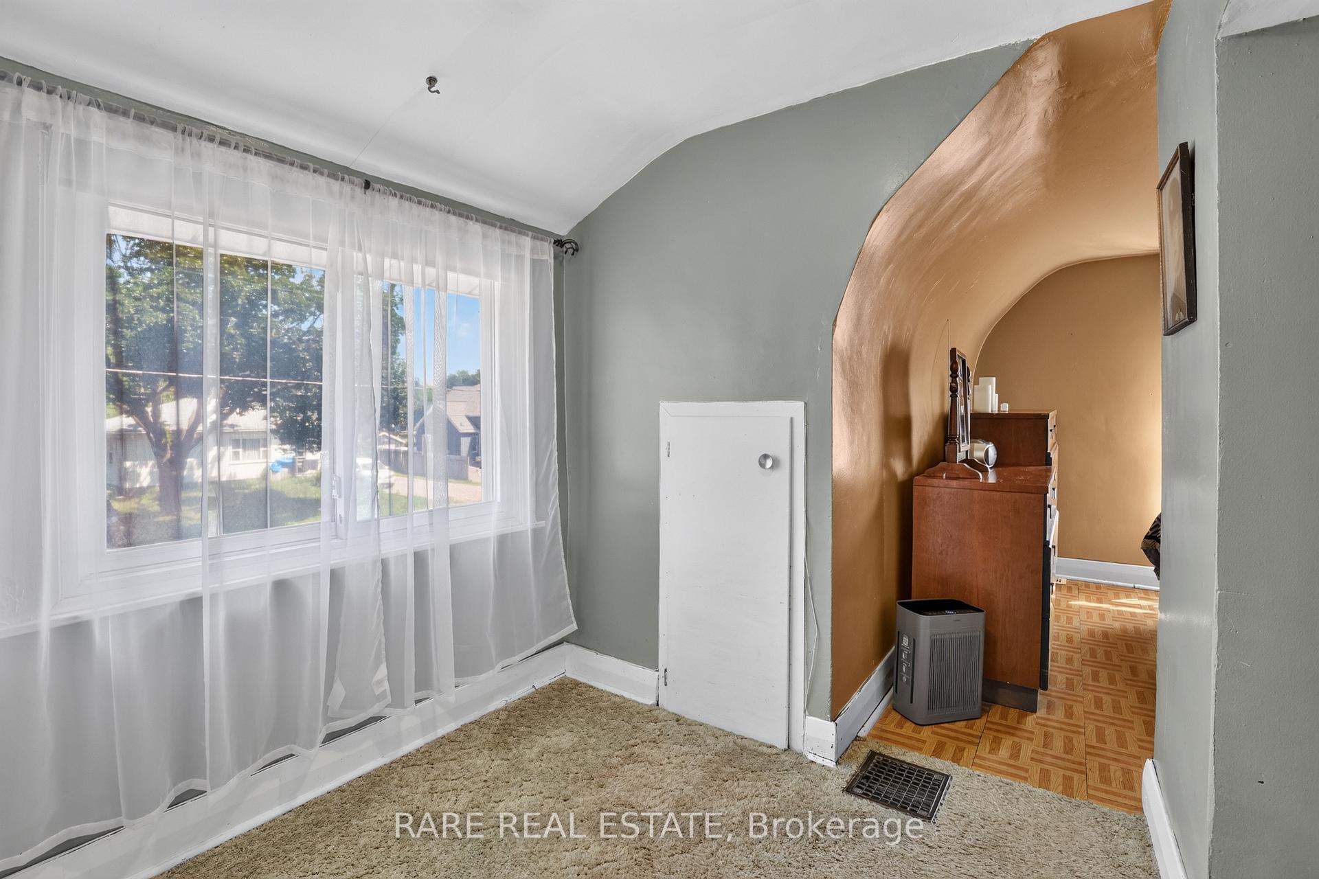 Photo 18 of 11 Wood Street, Barrie, Allandale — HOMEH