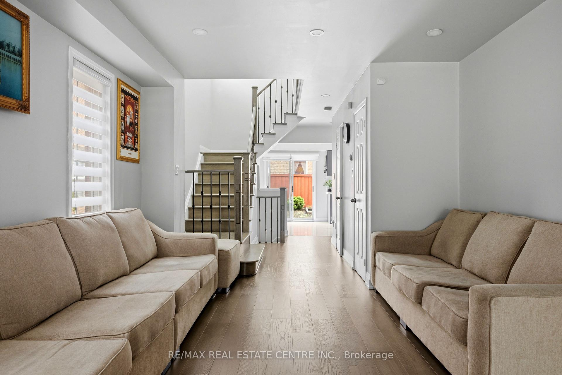 Photo 6 of 173 Monte Carlo Drive, Vaughan, Sonoma Heights — HOMEH