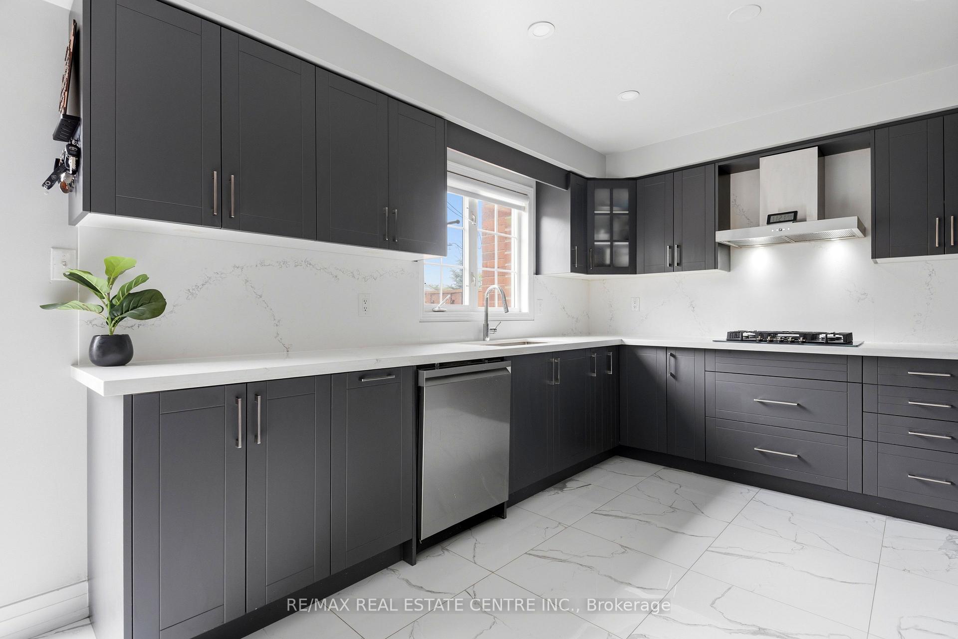 Photo 18 of 173 Monte Carlo Drive, Vaughan, Sonoma Heights — HOMEH