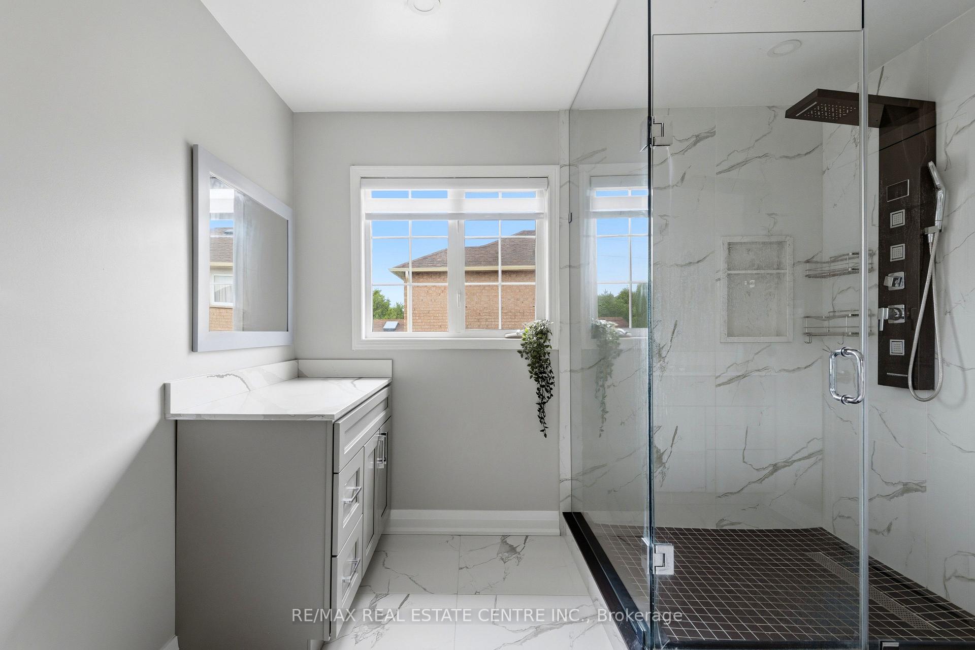 Photo 26 of 173 Monte Carlo Drive, Vaughan, Sonoma Heights — HOMEH