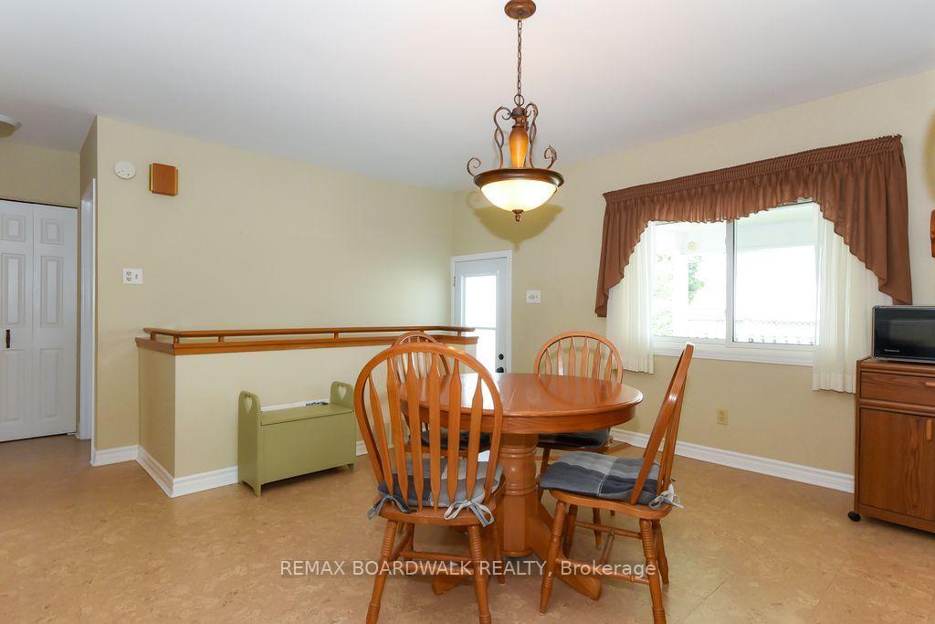 Photo 17 of 1392 Chartrand Avenue, Ottawa, Bilberry Creek/Queenswood Heights — HOMEH