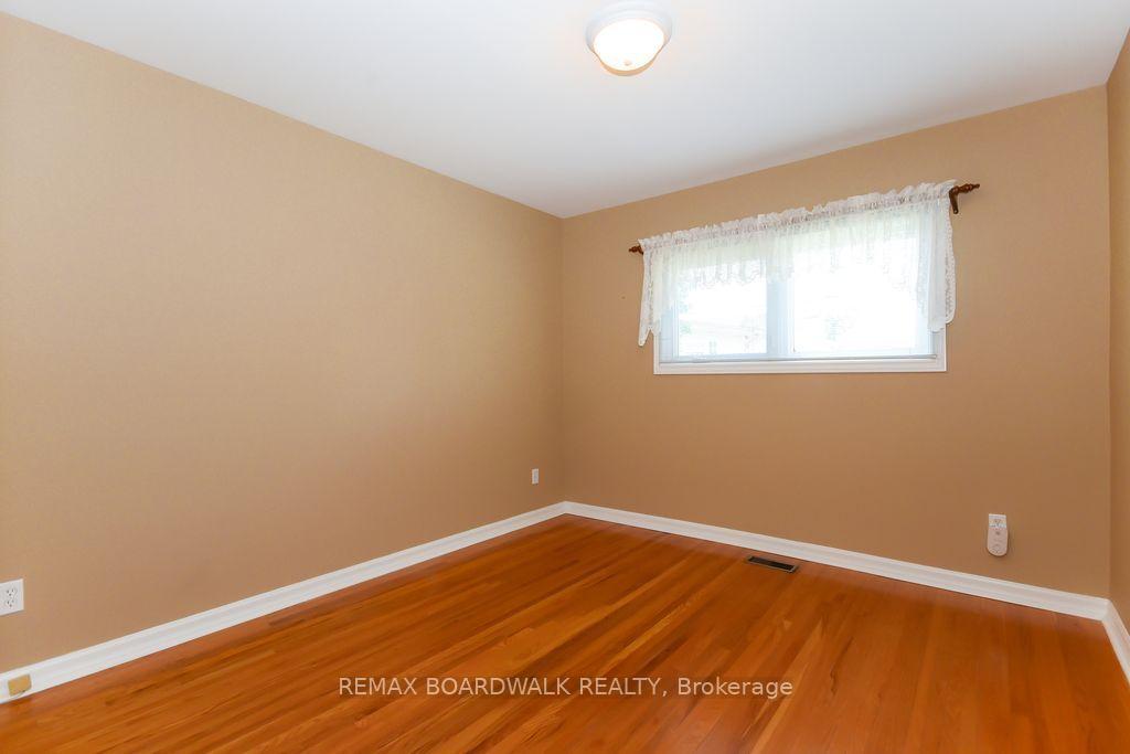 Photo 23 of 1392 Chartrand Avenue, Ottawa, Bilberry Creek/Queenswood Heights — HOMEH
